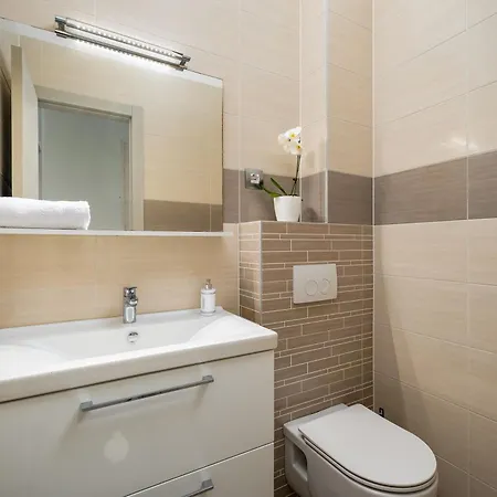 Apartment Stancija Amorozo 5 Ap 2 *