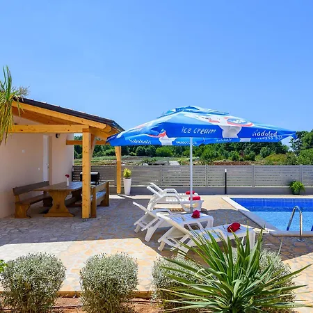 Daire Stancija Amorozo 5 Ap 2