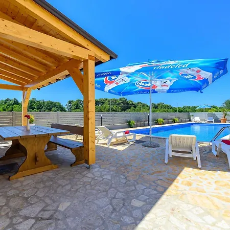 Stancija Amorozo 5 Ap 2 Daire *