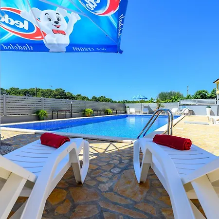 Stancija Amorozo 5 Ap 2 Poreč