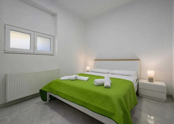 Stancija Amorozo 5 Ap 2 Lejlighed Poreč