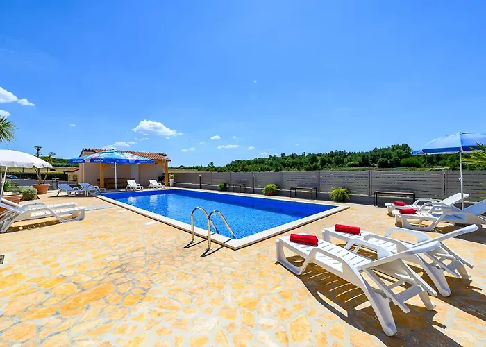 Stancija Amorozo 5 Ap 2 * Poreč